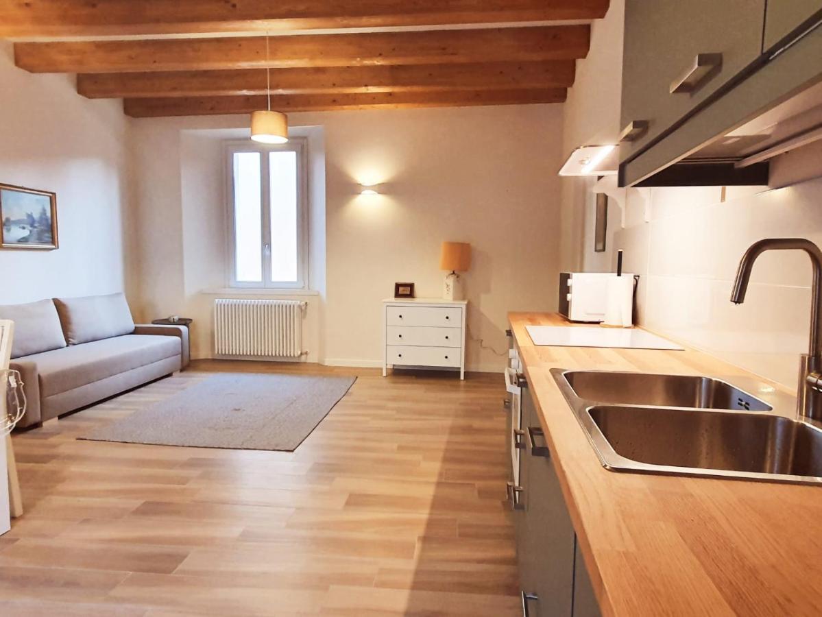 Residenza La Ruga Matilde & Eleonora Apartments Lake Вербания Екстериор снимка