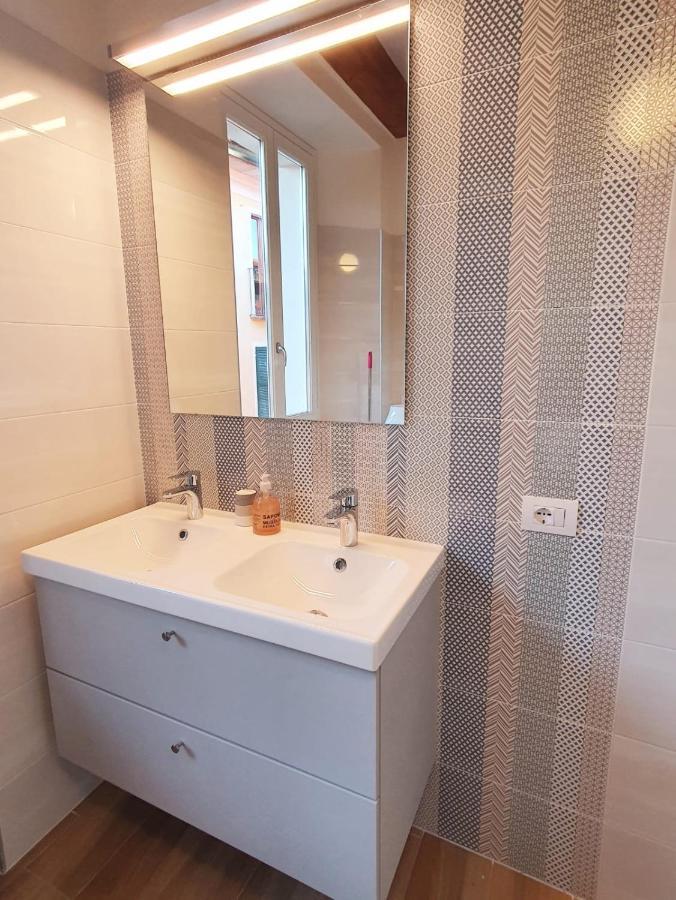 Residenza La Ruga Matilde & Eleonora Apartments Lake Вербания Екстериор снимка